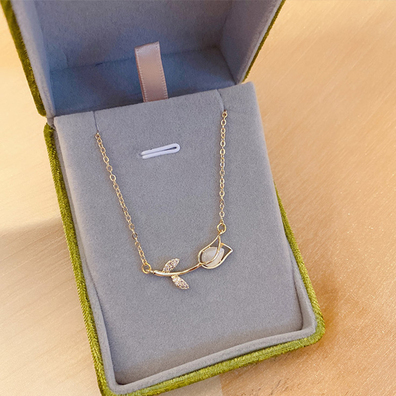 Stainless Steel Rose Tulip Cry - огляд і ціна Birth Flower Necklace