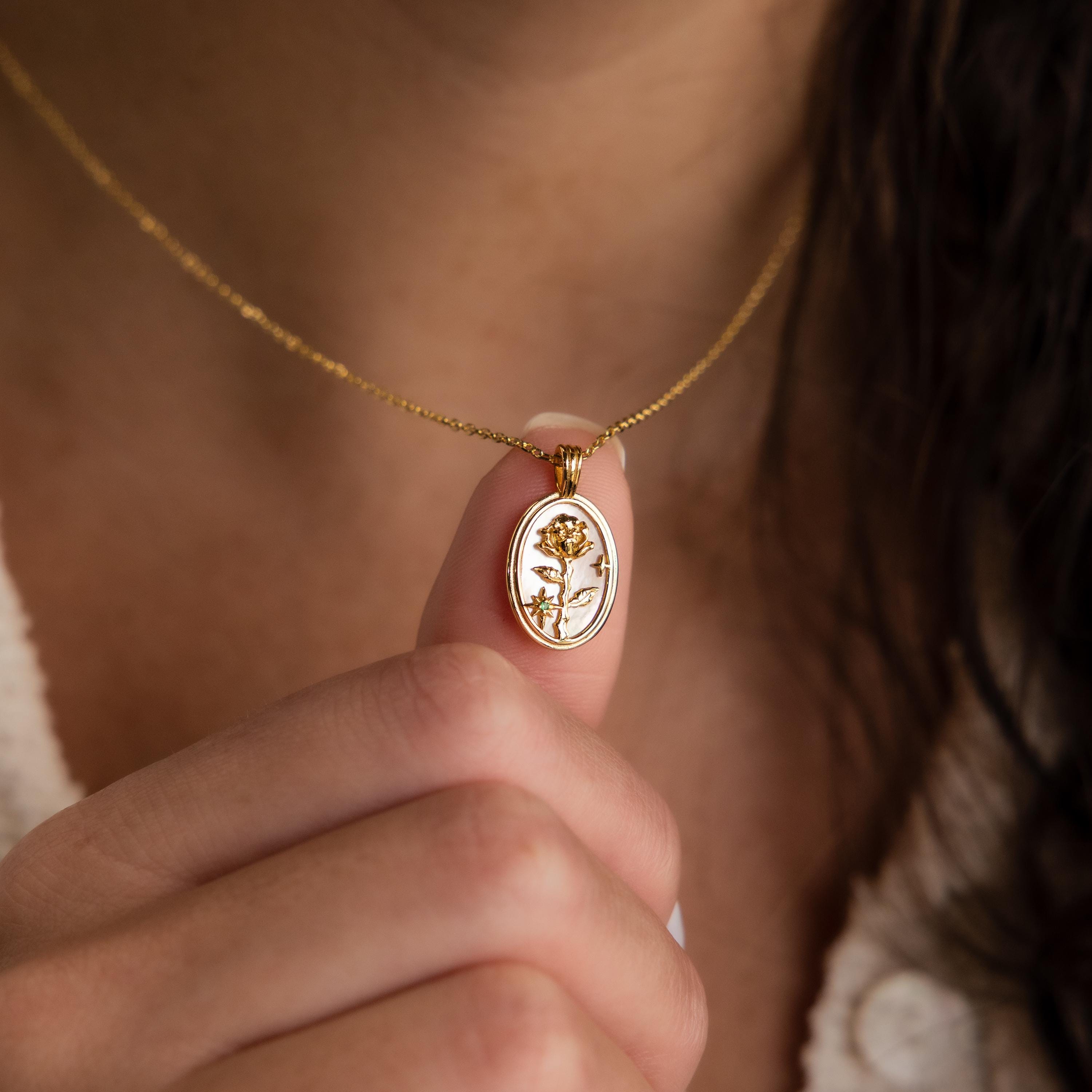Women's Stainless Steel Flower - огляд і ціна Birth Flower Necklace